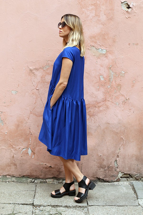 blue dress Roma