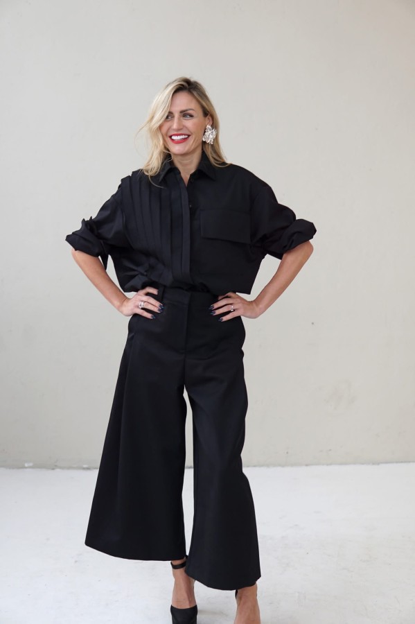 BLACK ASYMMETRICAL SHIRT LONDON