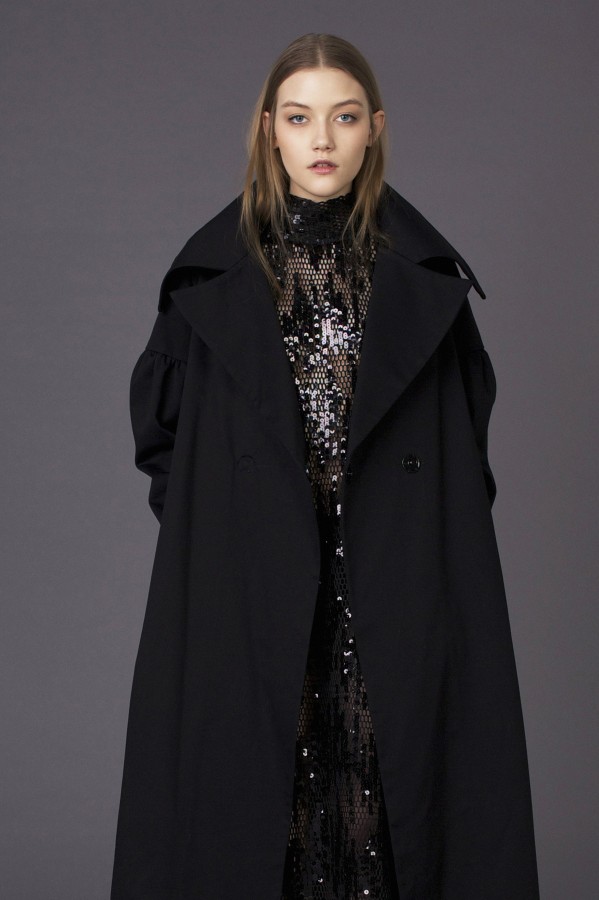 Black asymmetrical coat with big sleeve