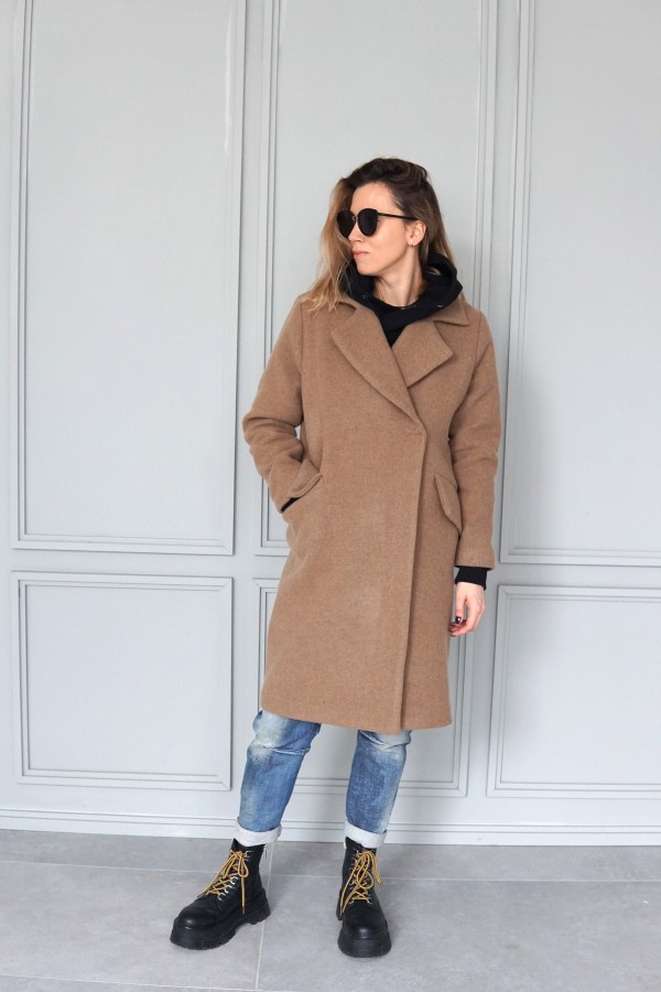 CAMEL COAT