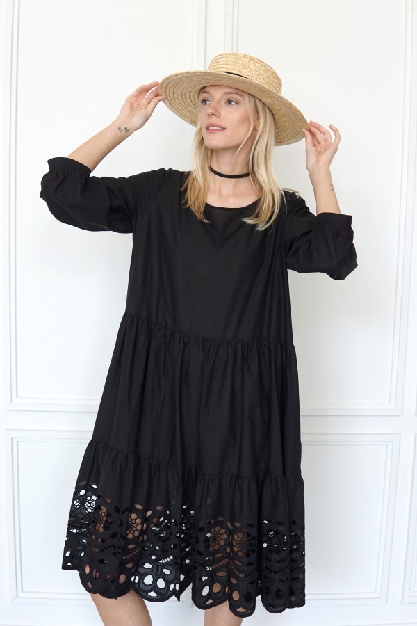 Cotton dress with embroidery on the bottom
