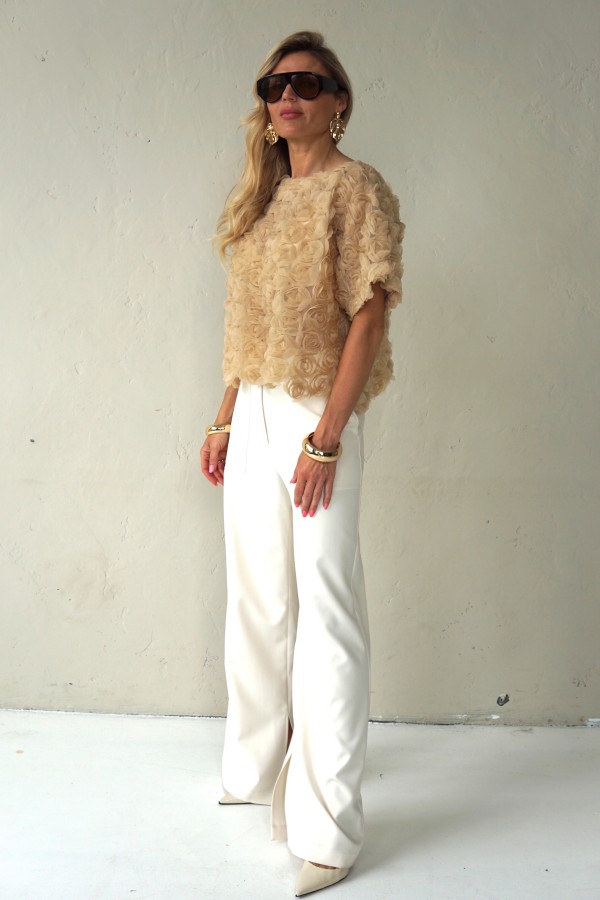 3D EFFECT FLORAL PATTERN BLOUSE