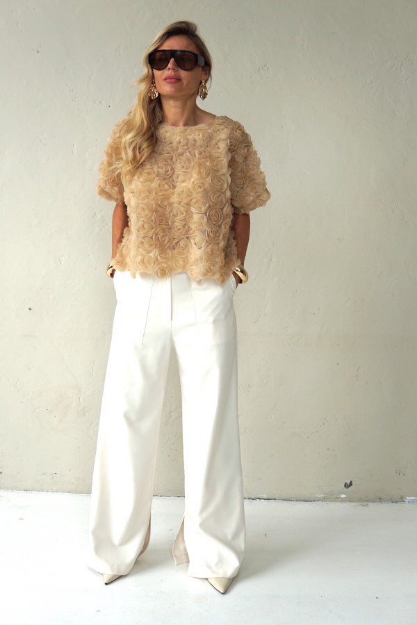 3D EFFECT FLORAL PATTERN BLOUSE