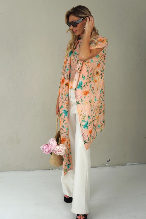 FLORAL BLOUSE WITH RIBBON