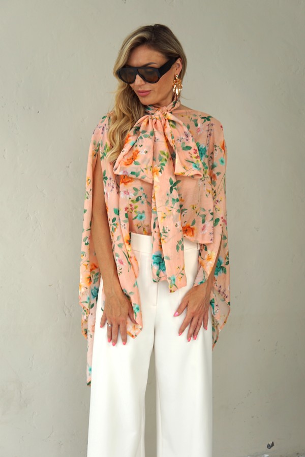 FLORAL BLOUSE WITH RIBBON
