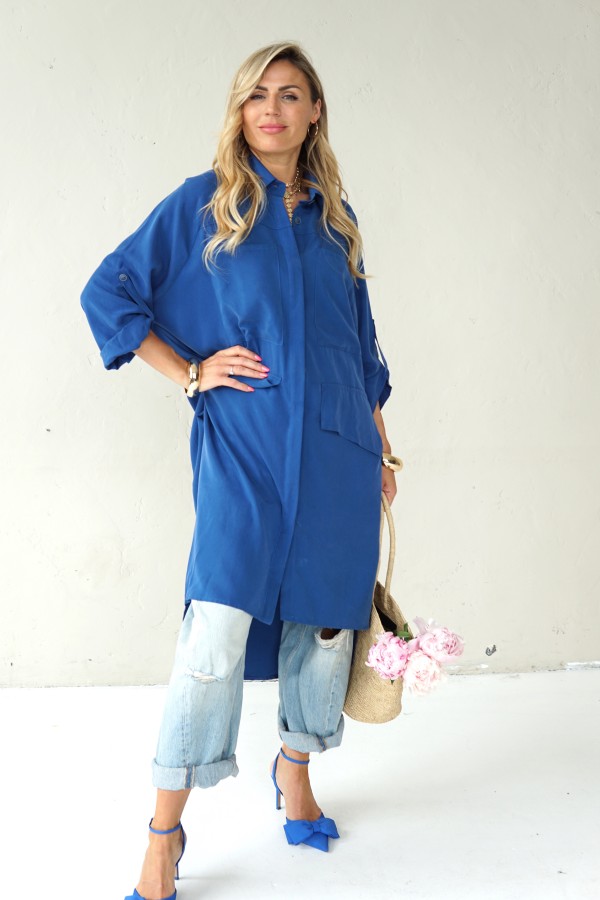 OVERSIZED BLUE SHIRT
