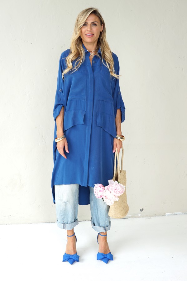 OVERSIZED BLUE SHIRT