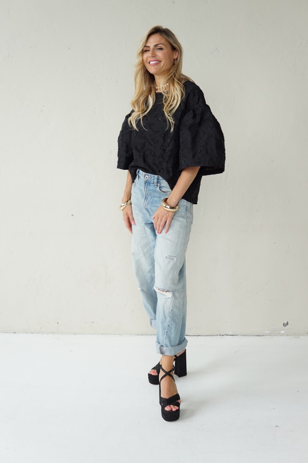 Luxurious jacquard blouse with puff sleeves
