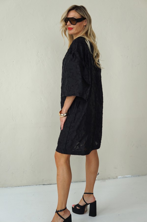 Luxurious jacquard dress with puff sleeves