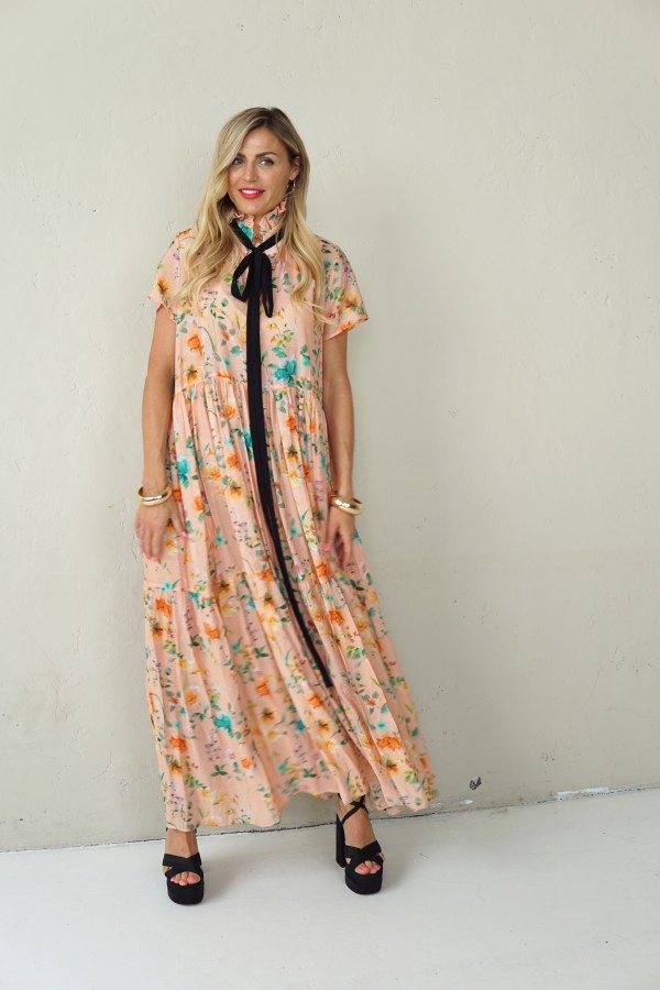 LONG FLOWING FLORAL DRESS WITH BLACK RIBBON