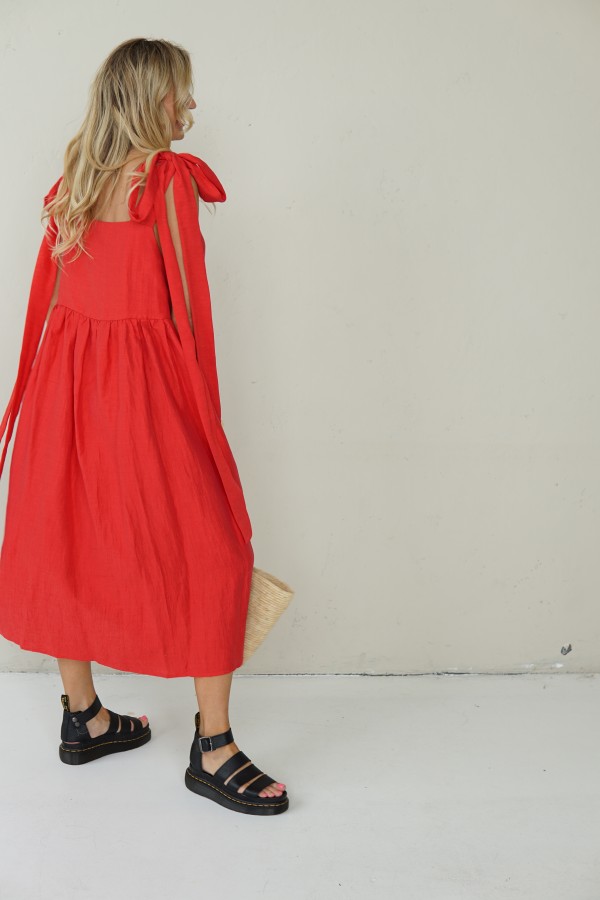 ROMANTIC LINEN RED DRESS