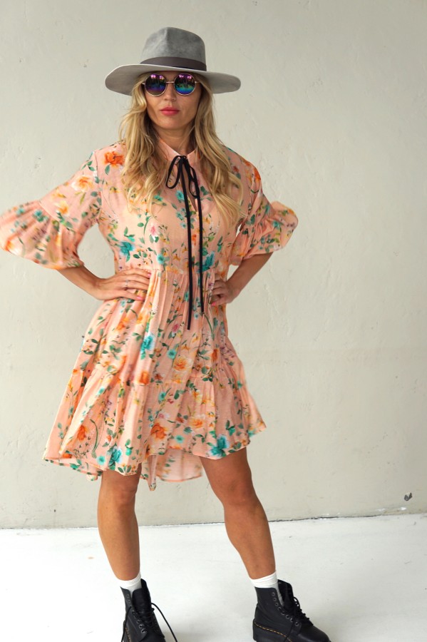 ROMANTIC VISCOSE DRESS WITH PUFF SLEEVES