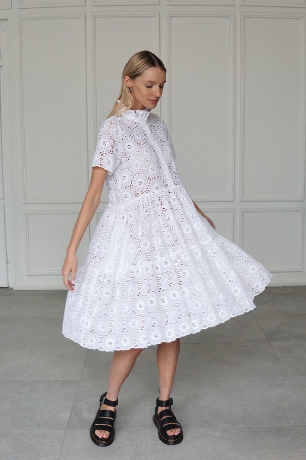 WHITE EMBROIDERED SHIRT DRESS 2