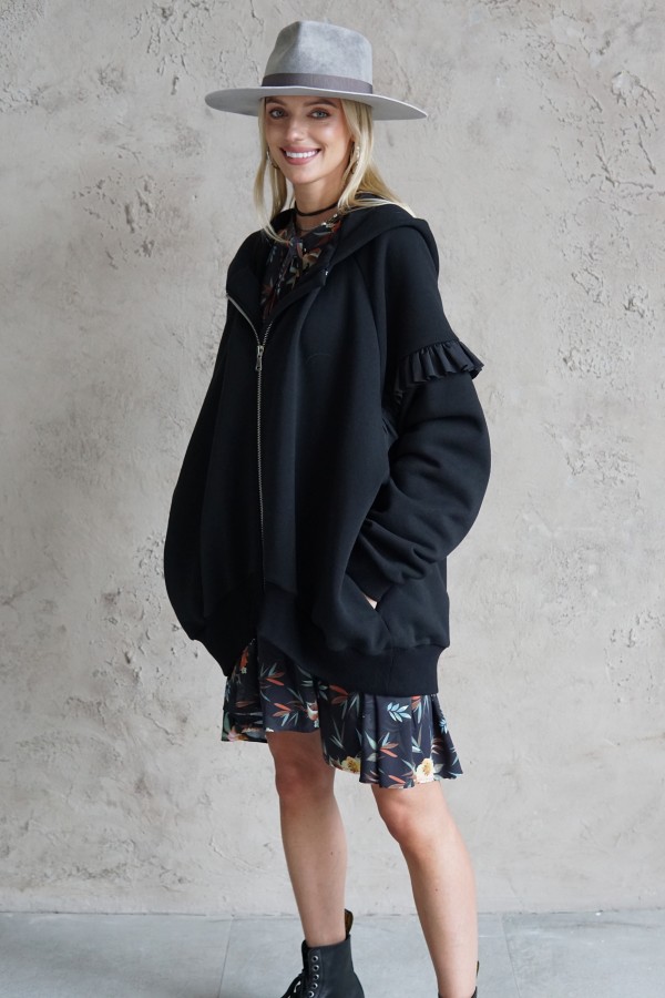 BLACK OVERSIZED HOODIE WITH ZIPPER 