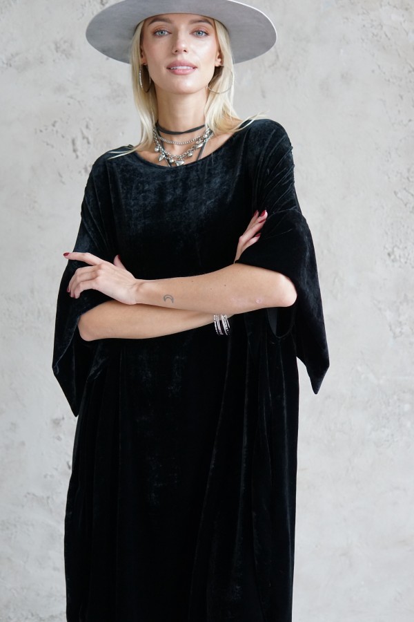 BLACK VELVET DRESS 