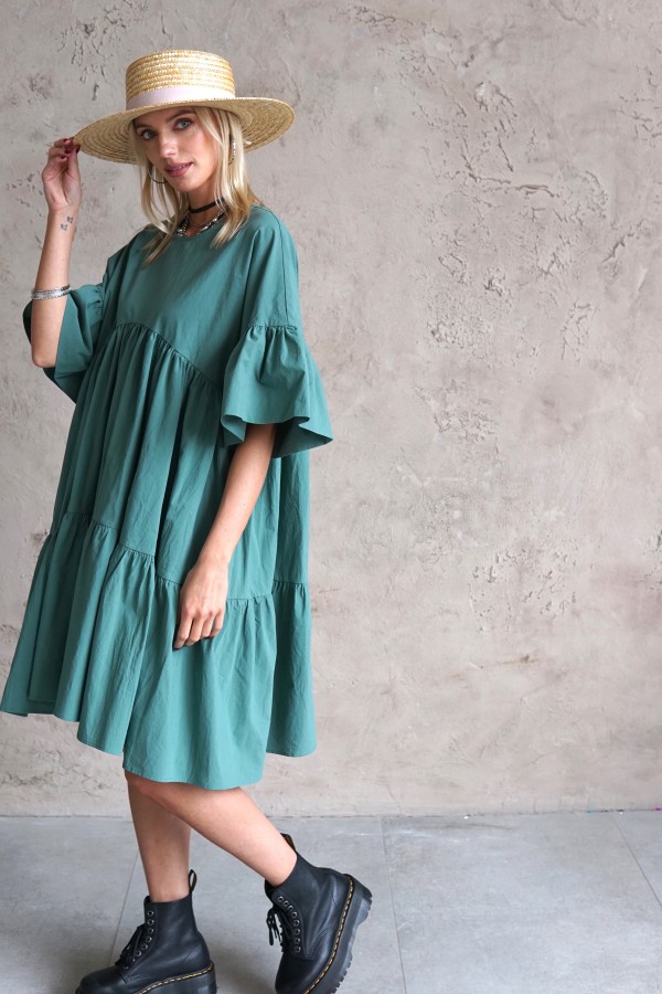 WIDE SILHOUETTE GREEN DRESS