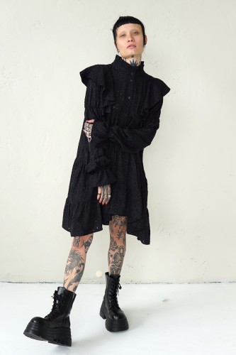 DRESS WITH LONG SLEEVES AND RUFFLES