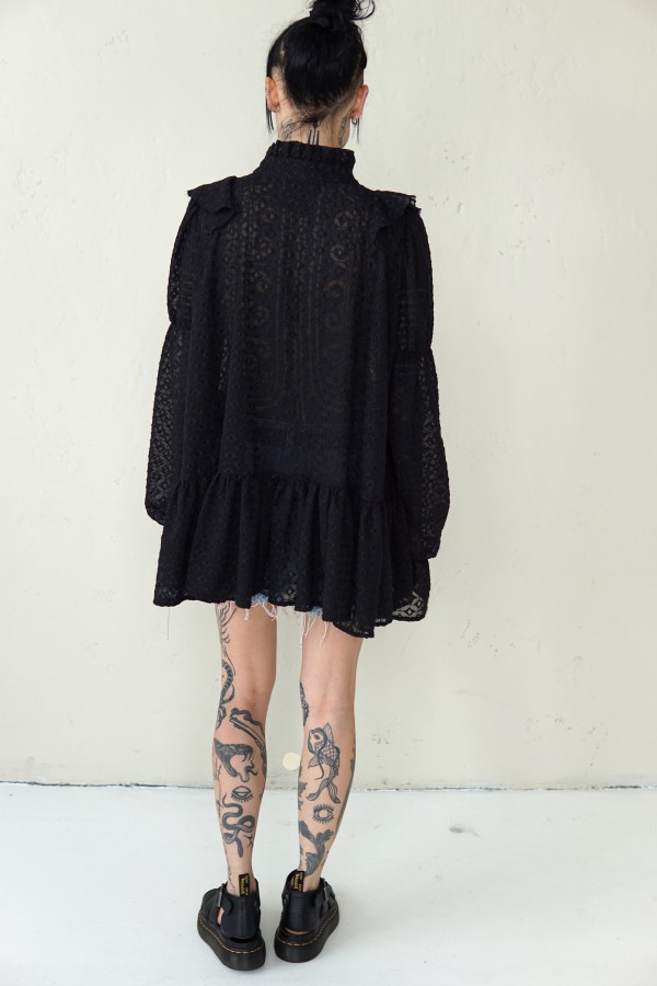 STYLISH BLACK BLOUSE WITH WIDE SLEEVES