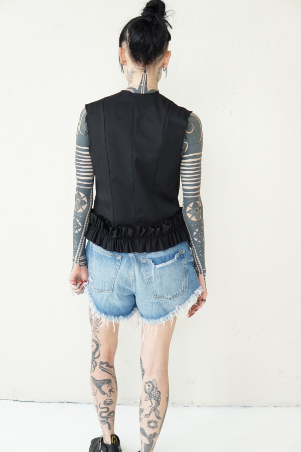 BLACK WOOL VEST WITH DETAILS 