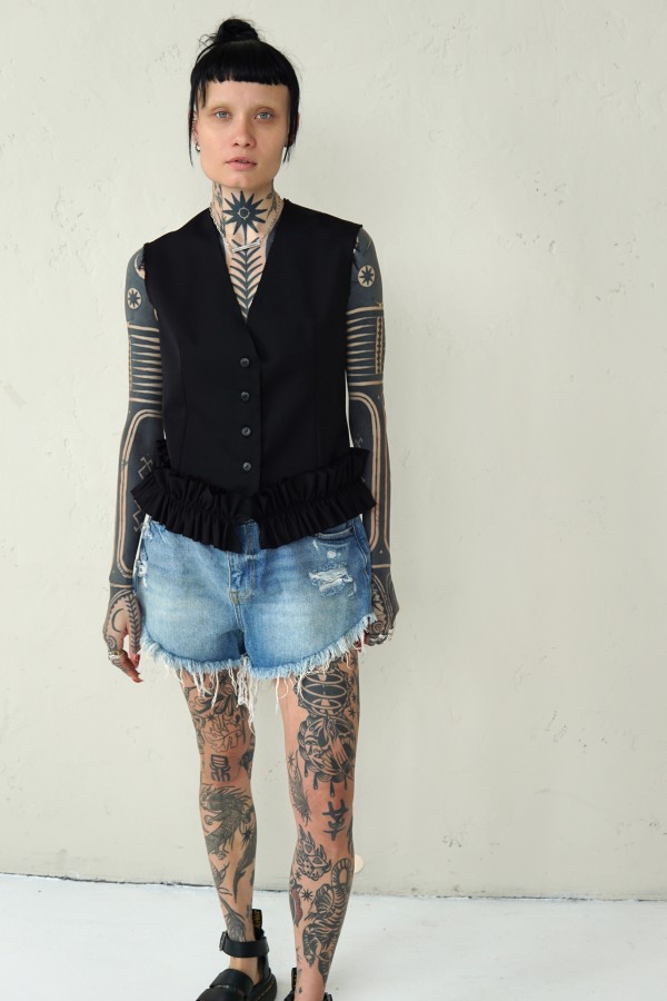 BLACK WOOL VEST WITH DETAILS 
