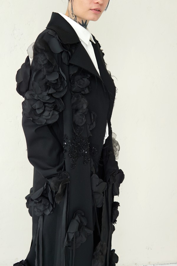 IMPRESSIVE EXTRAVAGANT EVENING COAT 