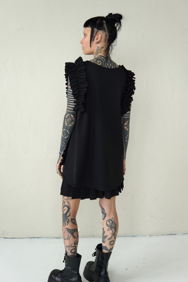 BLACK WOOL BLOUSE WITH RUFFLED DETAILS