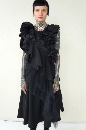 BLACK AVANT-GARDE DRESS WITH FLOWERS 