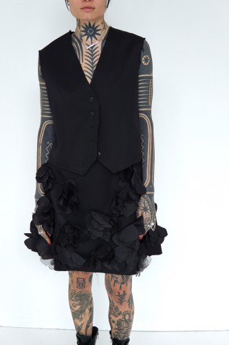 NEW SHORT SKIRT WITH FLOWERS