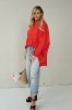 Impressive red loose-fitting shirt with pleats at the back