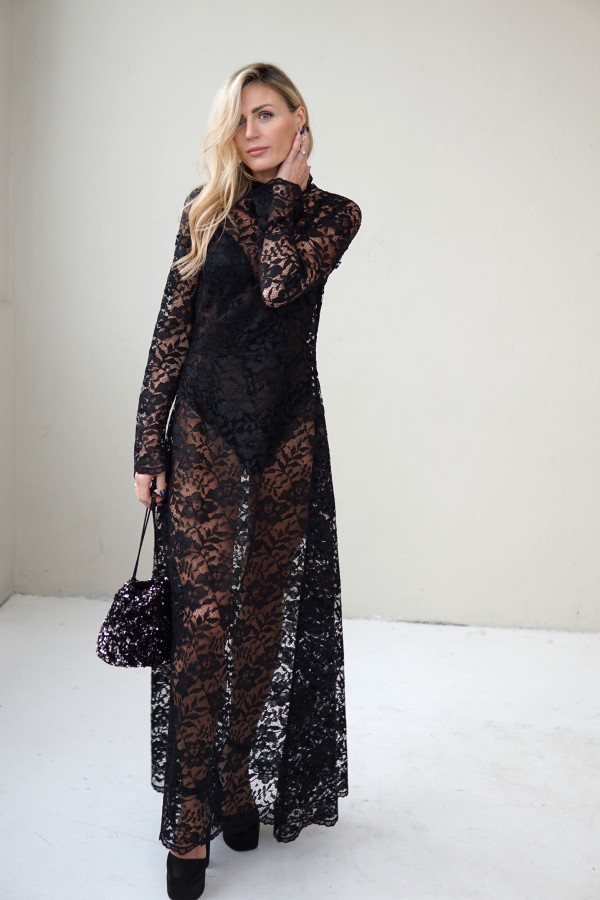 LONG BLACK LACE EVENING DRESS WITH STAND COLLAR