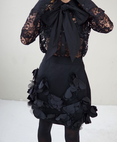 NEW SHORT SKIRT WITH FLOWERS