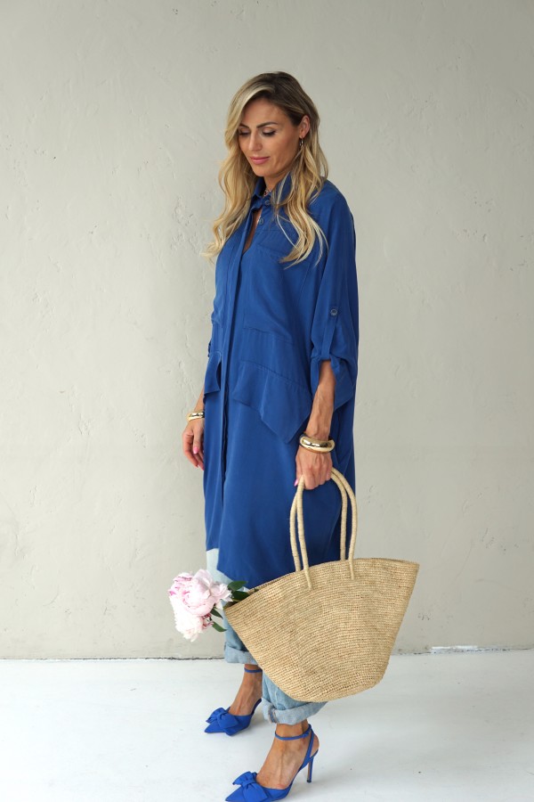 OVERSIZED BLUE SHIRT