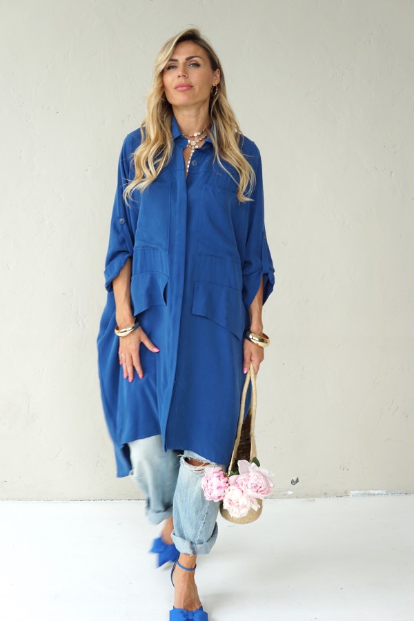 OVERSIZED BLUE SHIRT