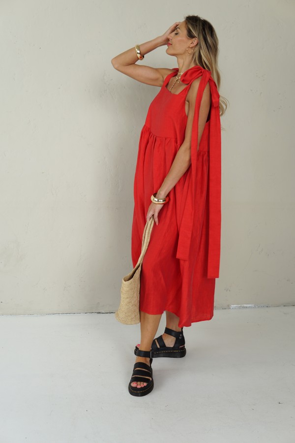 ROMANTIC LINEN RED DRESS