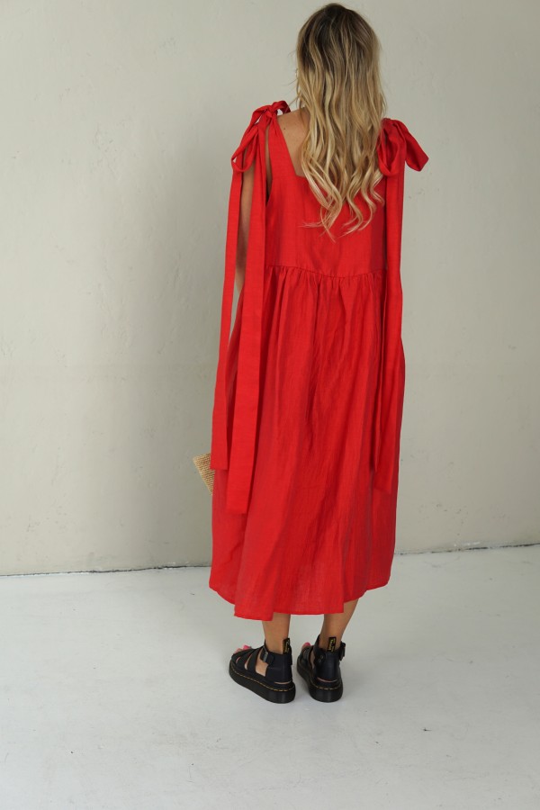 ROMANTIC LINEN RED DRESS