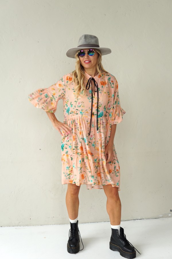 ROMANTIC VISCOSE DRESS WITH PUFF SLEEVES