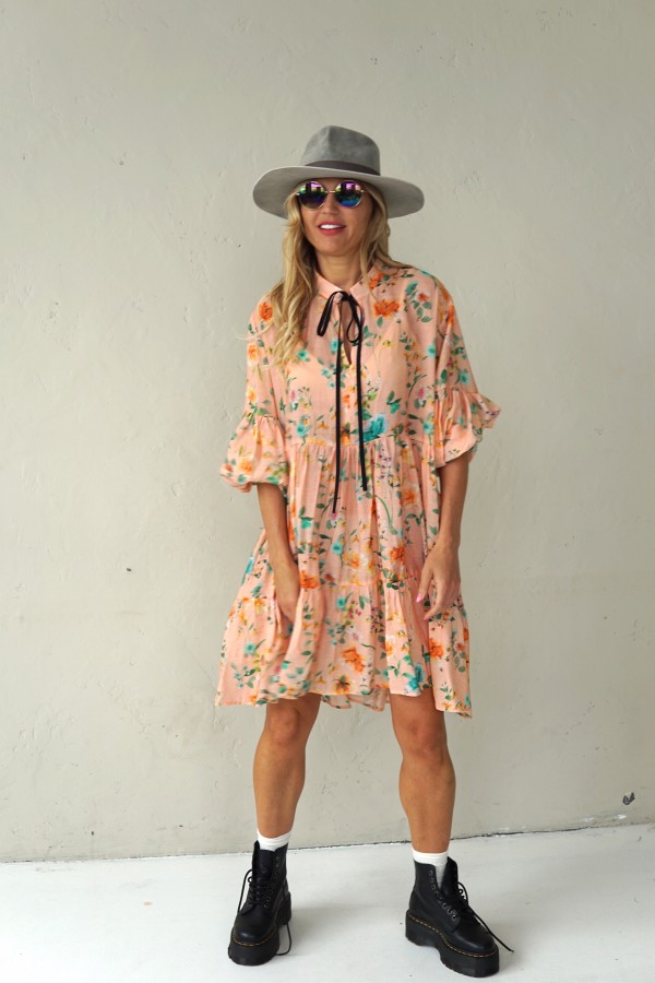 ROMANTIC VISCOSE DRESS WITH PUFF SLEEVES