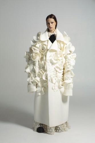Avant Garde White Floral Coat, Editorial Photoshoot Coat, Couture Statement Coat, Oversized Designer Coat, Stage Costume, Artistic Fashion