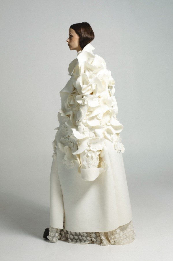 Avant Garde White Floral Coat, Editorial Photoshoot Coat, Couture Statement Coat, Oversized Designer Coat, Stage Costume, Artistic Fashion