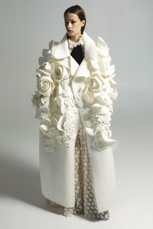 Avant Garde White Floral Coat, Editorial Photoshoot Coat, Couture Statement Coat, Oversized Designer Coat, Stage Costume, Artistic Fashion