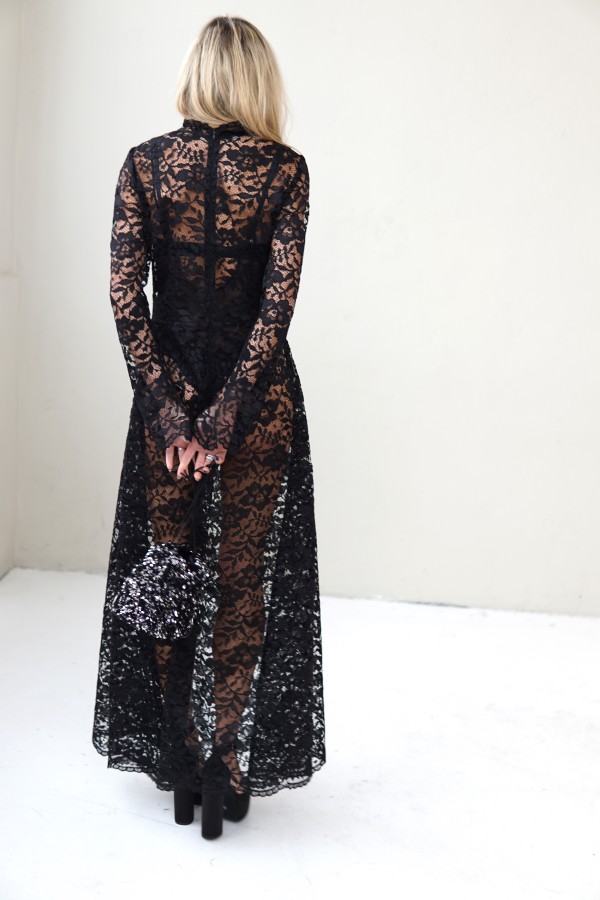 LONG BLACK LACE EVENING DRESS WITH STAND COLLAR
