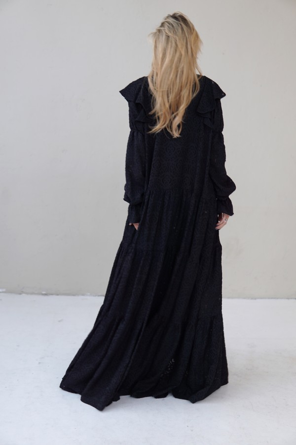 LONG DRESS WITH LONG SLEEVES AND RUFFLES