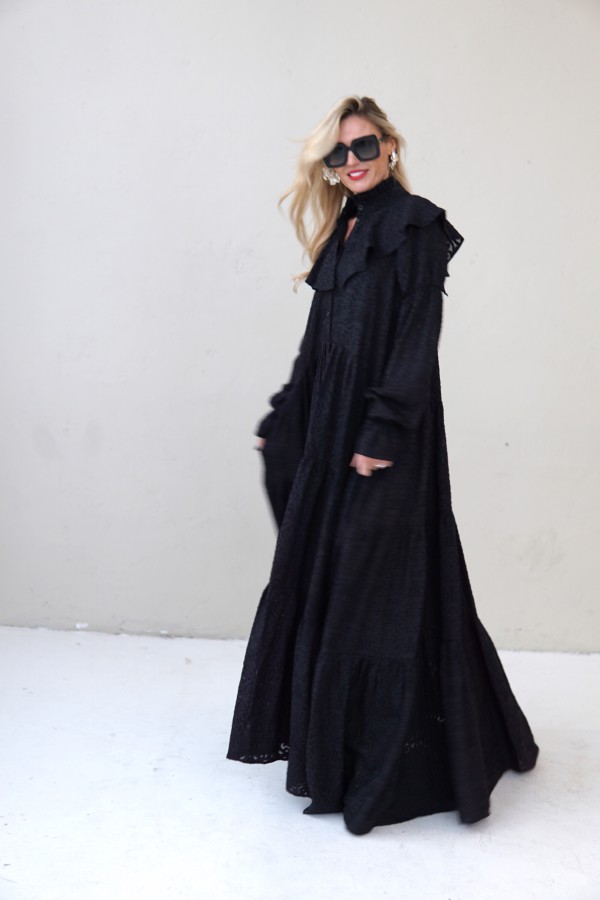 LONG DRESS WITH LONG SLEEVES AND RUFFLES