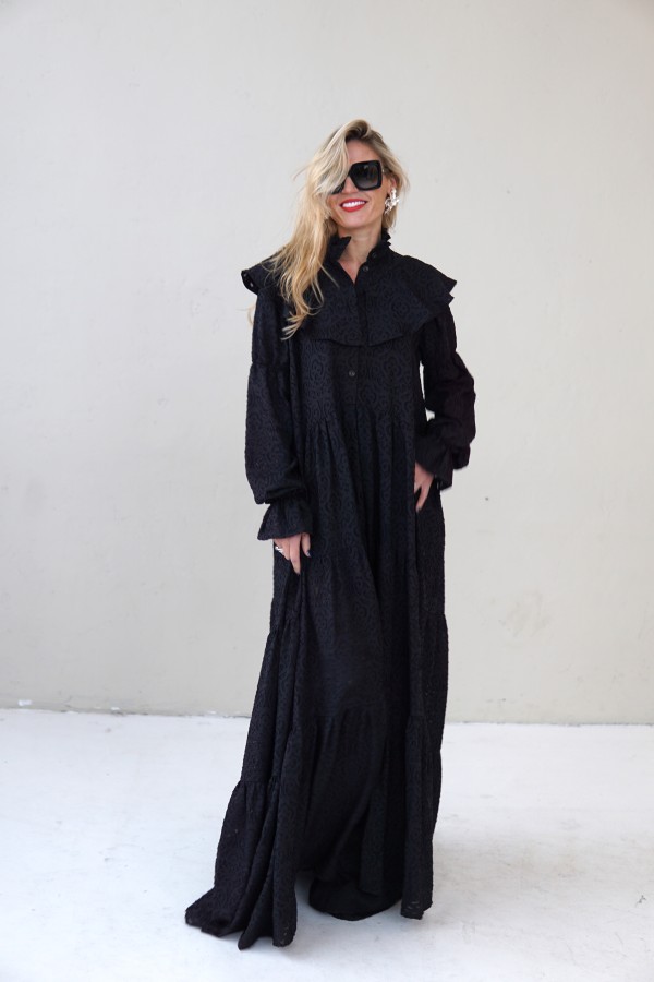 LONG DRESS WITH LONG SLEEVES AND RUFFLES