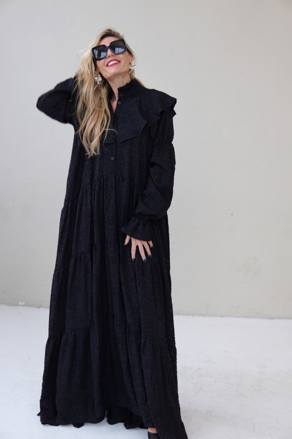 LONG DRESS WITH LONG SLEEVES AND RUFFLES