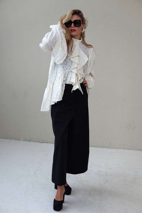 WHITE STYLISH BLOUSE WITH WIDE SLEEVES