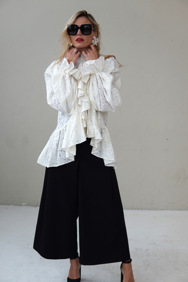 WHITE STYLISH BLOUSE WITH WIDE SLEEVES