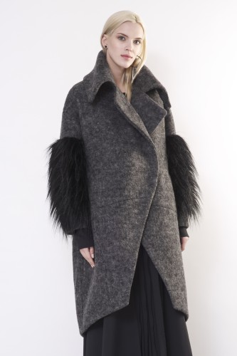 woolen coat with fur