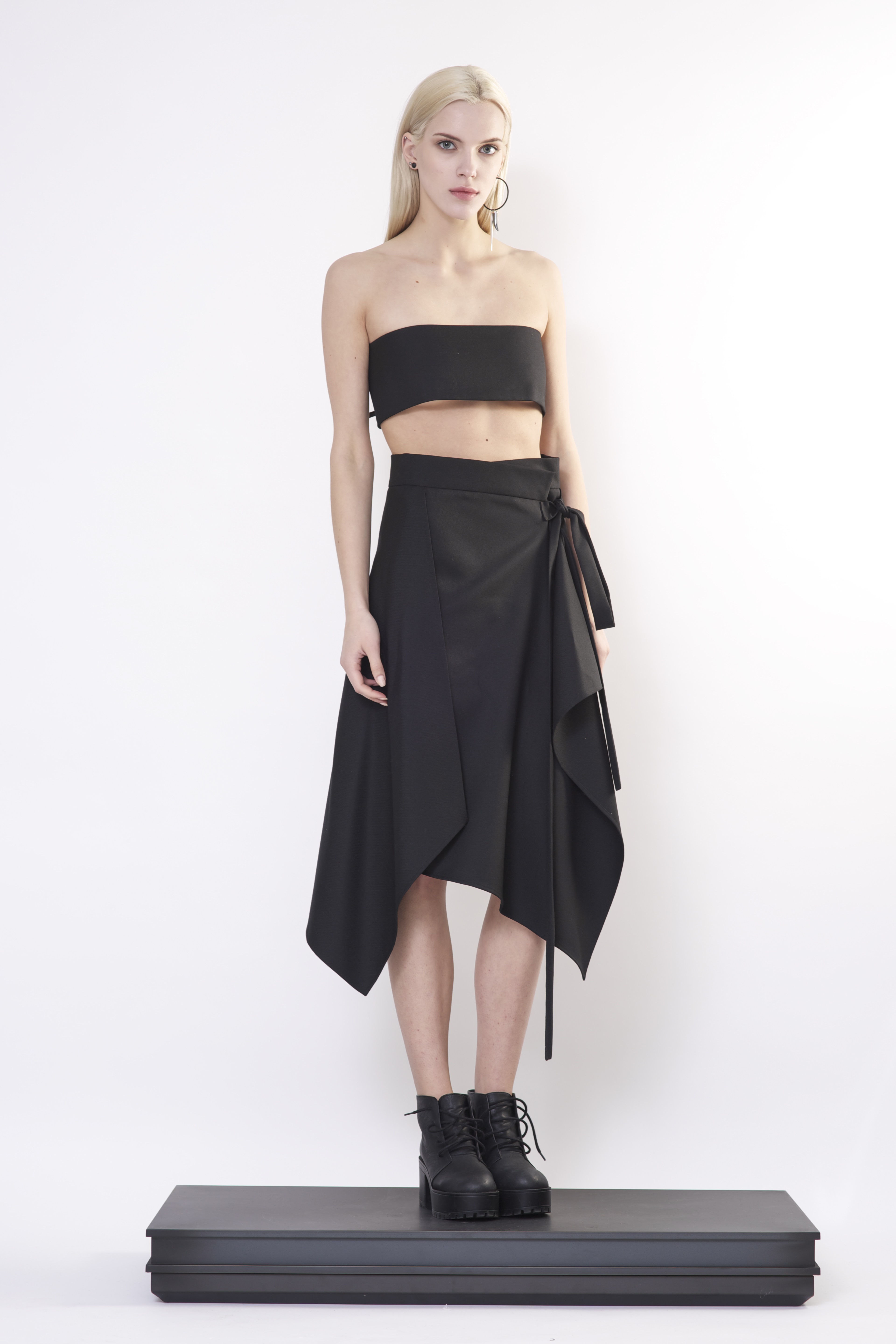 asymmetrical skirt - Diana Paukstyte